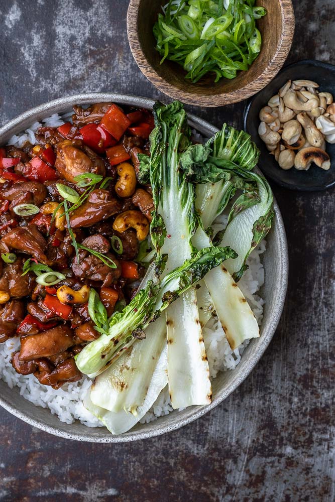 Kip cashew, makkelijk recept voor Oosterse kip met cashewnoten en zoetzure saus