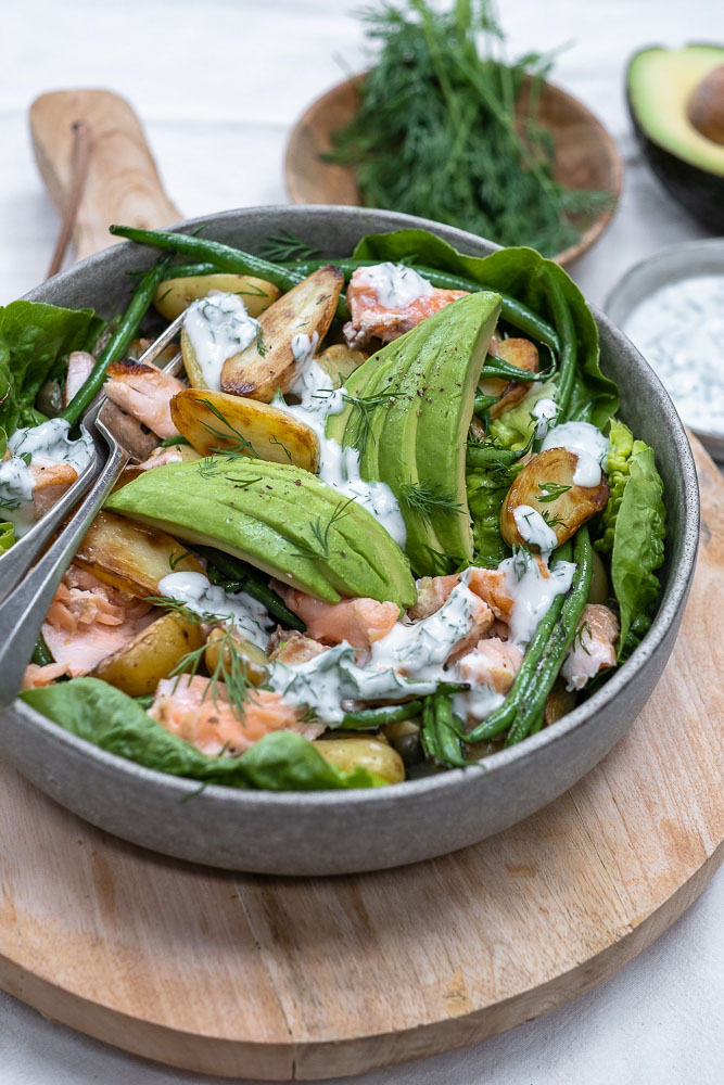 zalm uit de oven, krieltjes met zalm, aardappel salade met zalm uit de oven, met haricots verts en avocado