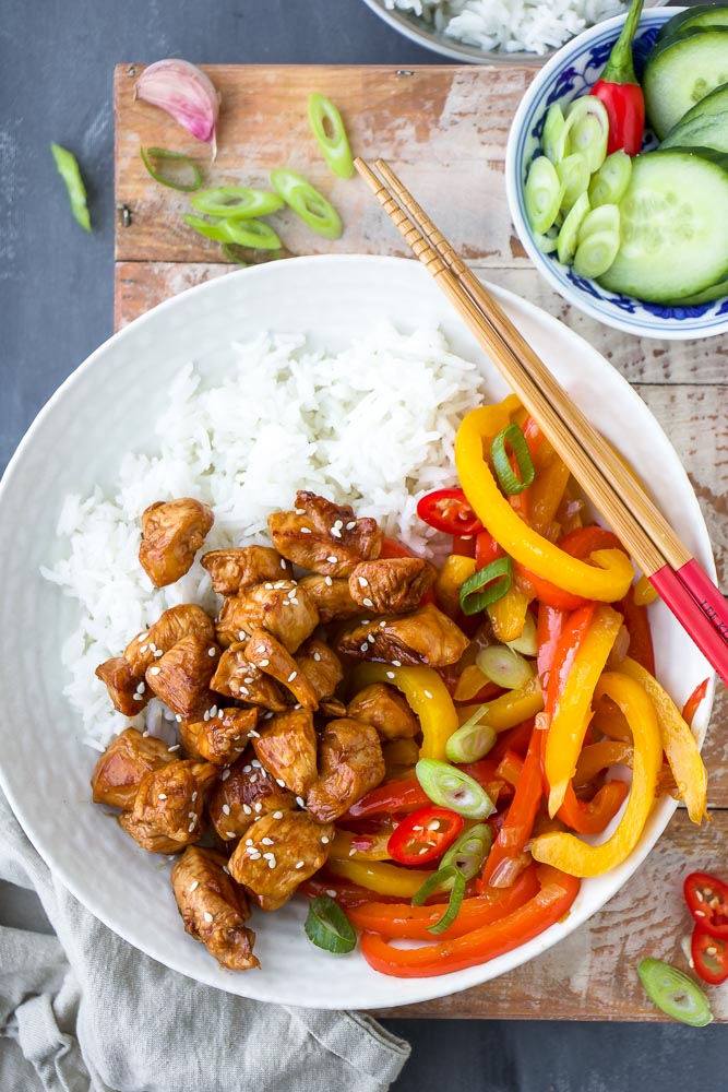 kip teriyaki, makkelijke maaltijd met kip en rijst, kip teriyaki met rijst, kip met een sausje