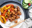 kip teriyaki, makkelijke maaltijd met kip en rijst, kip teriyaki met rijst, kip met een sausje