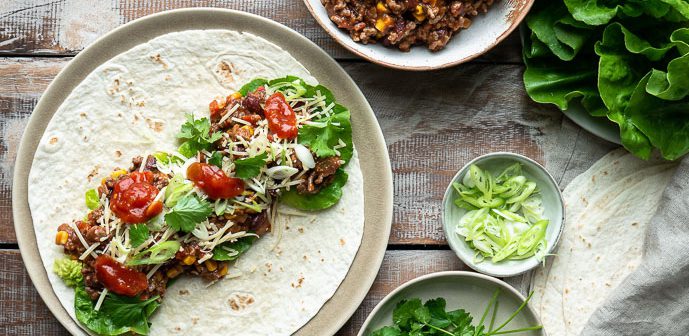 Mexicaanse burrito's met gehakt, tortilla, wraps met gehakt, wereldgerechten, Knorr, zonder pakjes en zakjes, makkelijke maaltijden, Mexicaanse kruiden