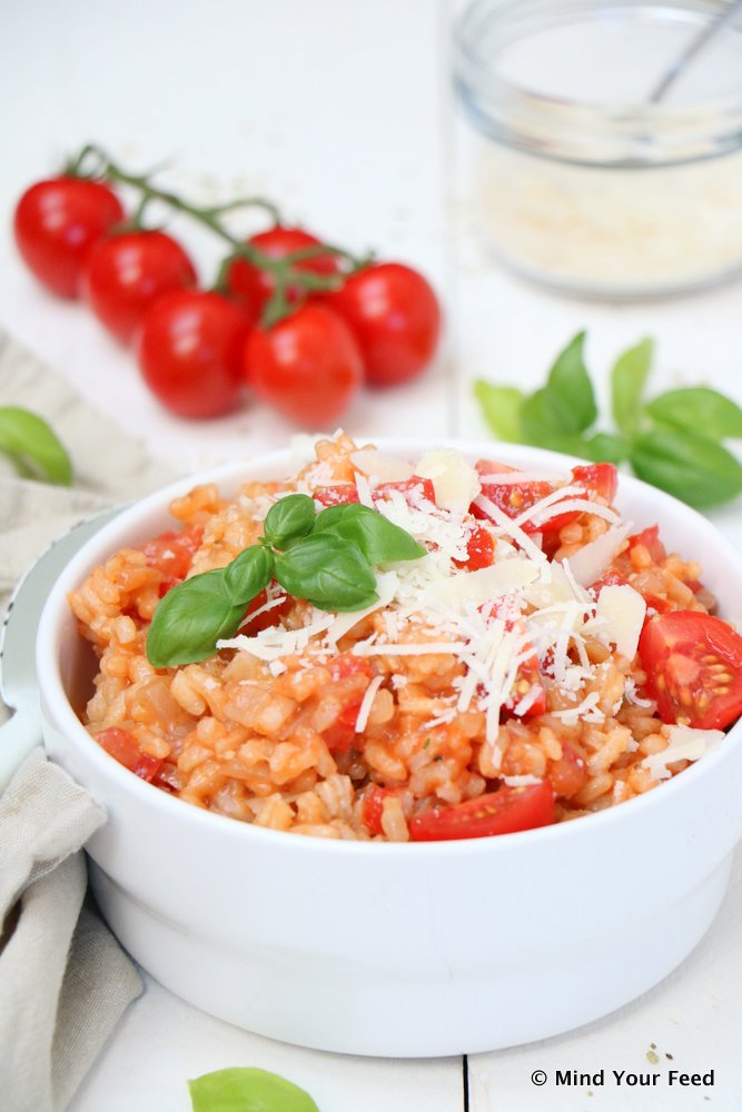 tomaten risotto, vegetarische risotto, risotto recept, risotto maken, risotto met tomaten en kaas, Parmezaanse kaas,