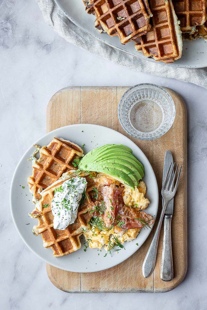 croissant wafels, croffles, wafels van croissantdeeg, danerolles wafels, hartige wafels