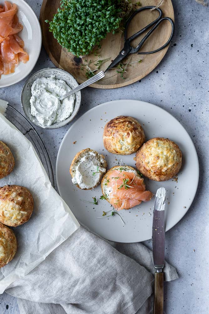 hartige scones met Parmezaanse kaas, scones met kaas, klassiek recept, scones met karnemelk