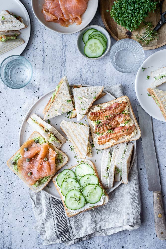 mini sandwich met roomkaas en komkommer, high tea hapjes