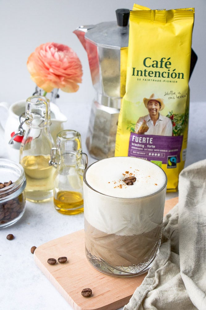 caramel latte macchiato maken, recept latte macchiato met caramel, caramel koffie maken, karamel koffie