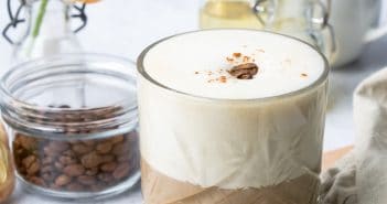 Caramel latte macchiato met vanille caramel latte macchiato maken, recept latte macchiato met caramel, caramel koffie maken, karamel koffie