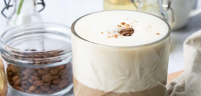 caramel latte macchiato maken, recept latte macchiato met caramel, caramel koffie maken, karamel koffie