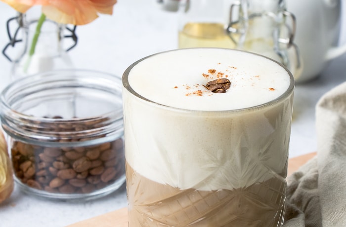 caramel latte macchiato maken, recept latte macchiato met caramel, caramel koffie maken, karamel koffie