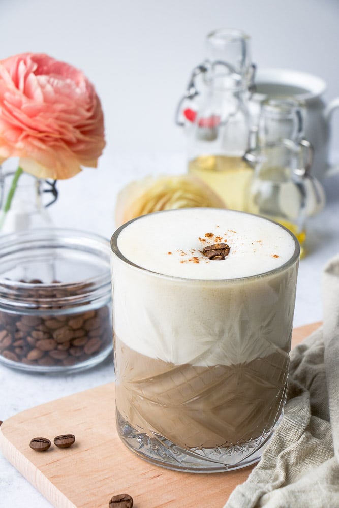 caramel latte macchiato maken, recept latte macchiato met caramel, caramel koffie maken, karamel koffie