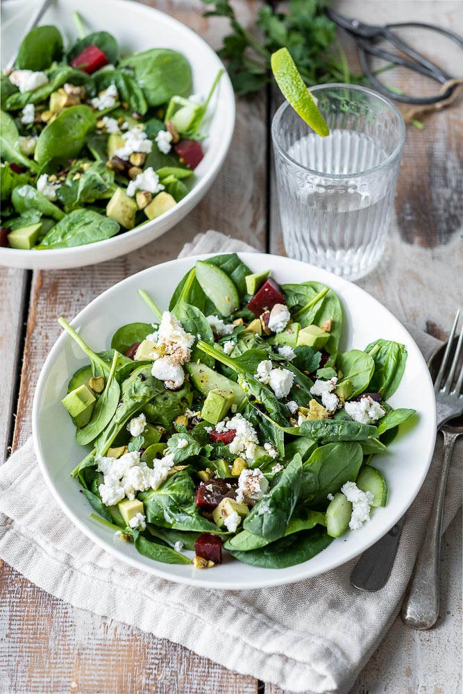 spinazie salade met geitenkaas, spinaziesalade, recept gezonde salade met spinazie, 