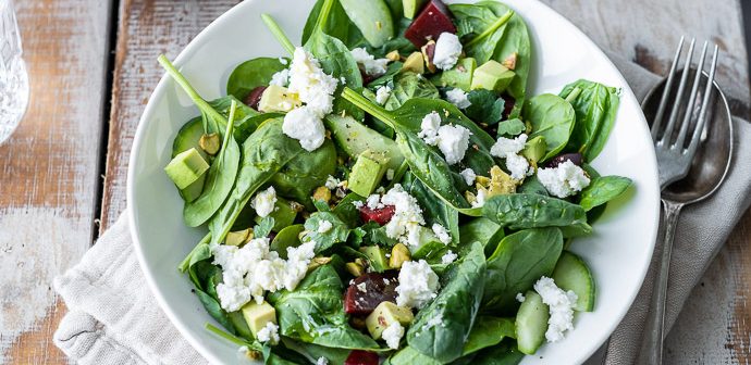 spinazie salade met geitenkaas, spinaziesalade, recept gezonde salade met spinazie,