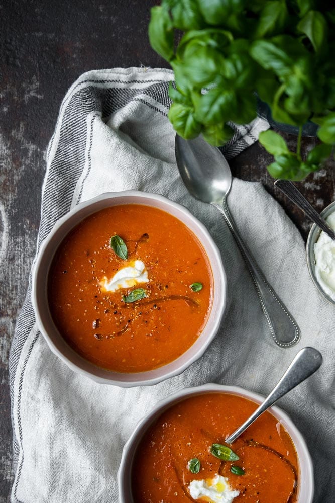 Italiaanse tomatensoep, verse tomatensoep, pomodoro, pomodori tomaten, tomatensoep met mascarpone