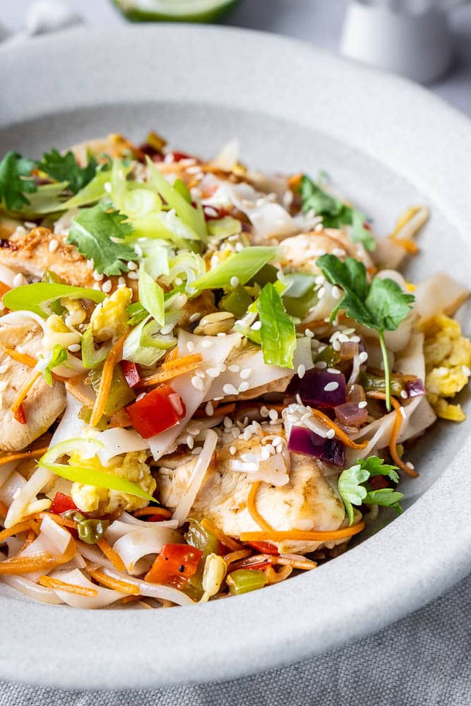 Pad thai met kip, recept Pad Thai, Thaise keuken, noedels met kip,