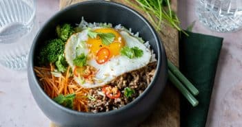 Rijst met pittig gehakt en gebakken ei, pittig gehakt recept, pittig gehakt kruiden, Koreaans gehakt, Korean beef bowl