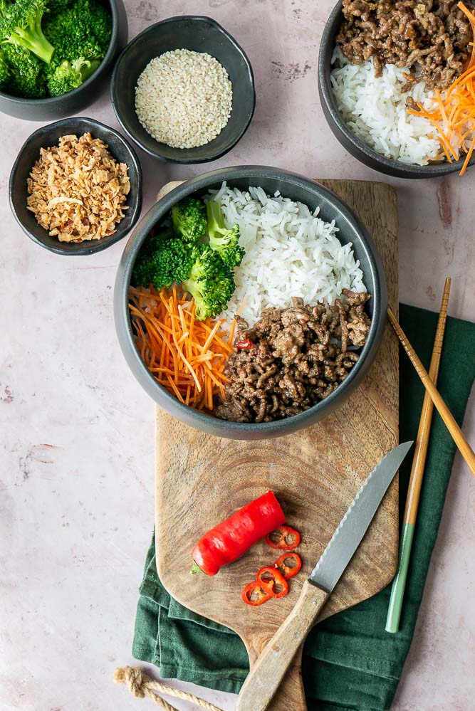 Rijst met pittig gehakt en gebakken ei, pittig gehakt recept, pittig gehakt kruiden, Koreaans gehakt, Korean beef bowl