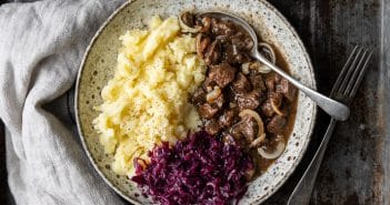 Hachee hachee, basisrecept hachee zelf maken, recept, malse hachee van runder sukadelappen, authentiek recept