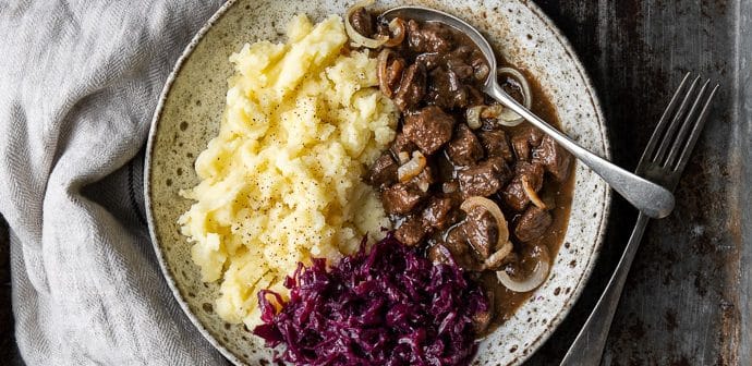 hachee, basisrecept hachee zelf maken, recept, malse hachee van runder sukadelappen, authentiek recept