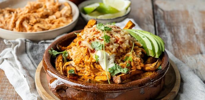 loaded fries, loaded zoete aardappel friet, zoete aardappel friet met pulled chicken