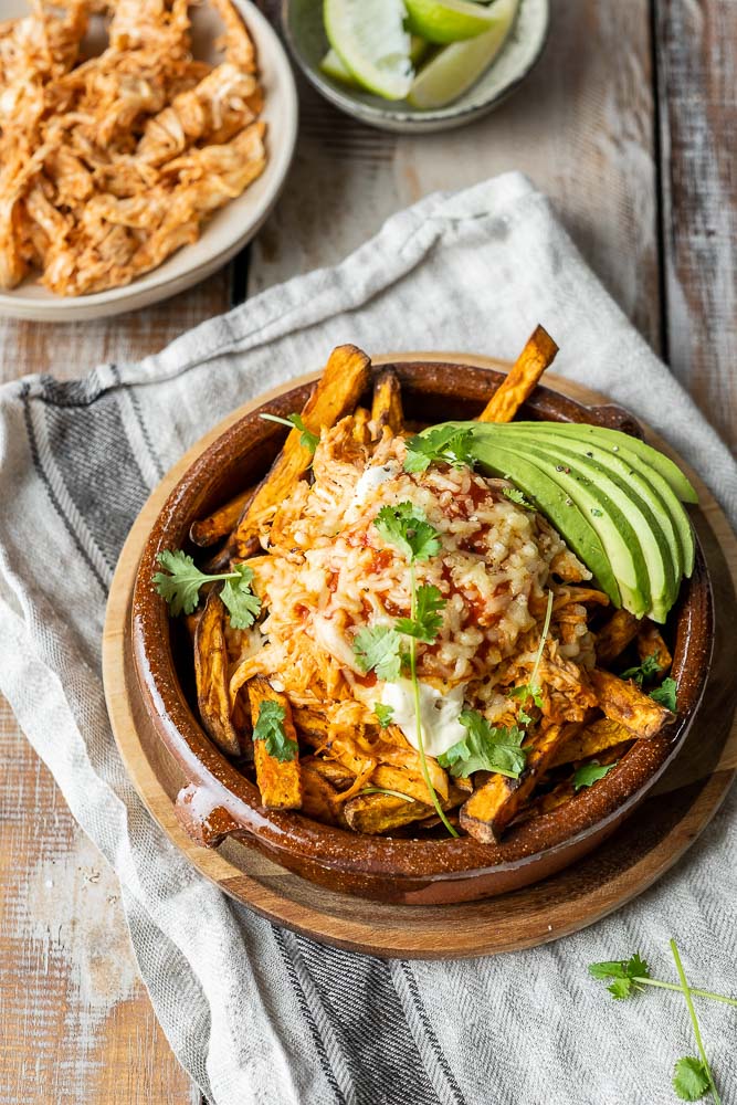 loaded fries, loaded zoete aardappel friet, zoete aardappel friet met pulled chicken