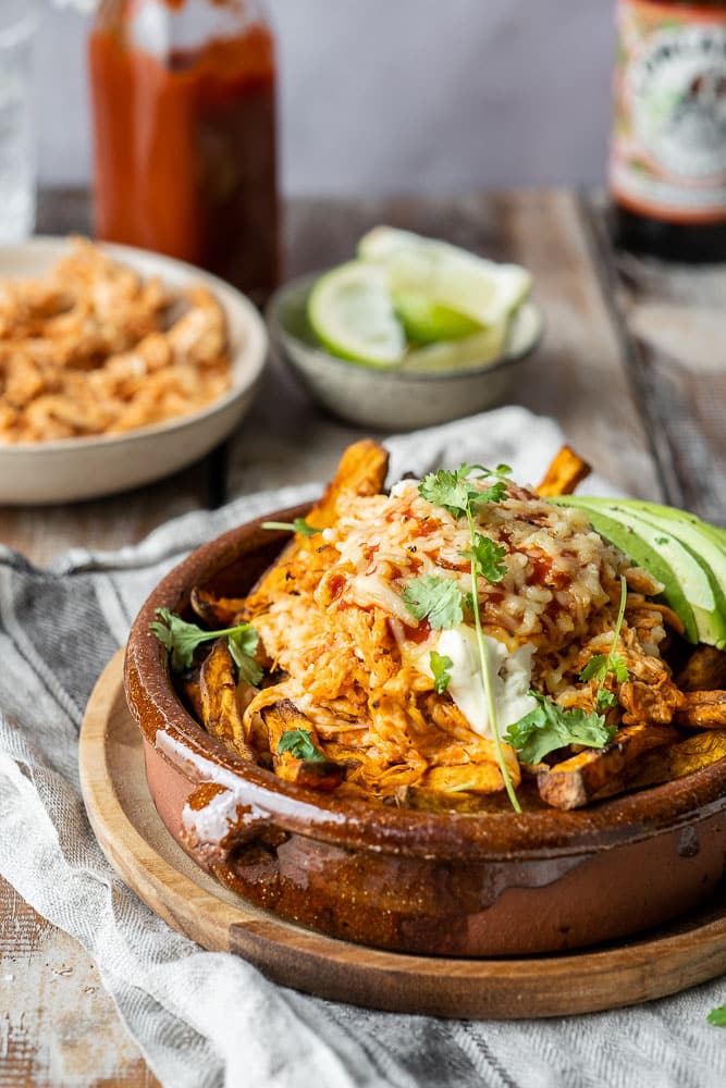 loaded fries, loaded zoete aardappel friet, zoete aardappel friet met pulled chicken