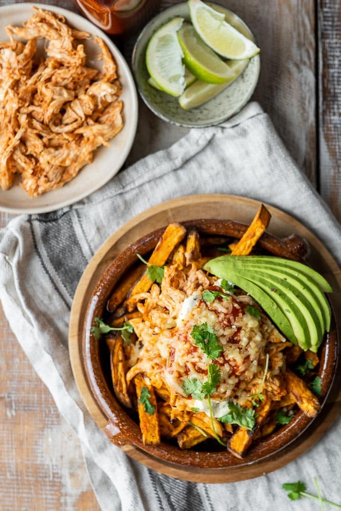 loaded fries, loaded zoete aardappel friet, zoete aardappel friet met pulled chicken