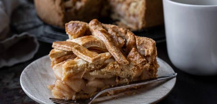 Appeltaart recept, appeltaart, makkelijk recept, appeltaart deeg, appeltaart bakken, appelcake, appeltaart vulling met appelcompote, taart recepten, verjaardagstaart