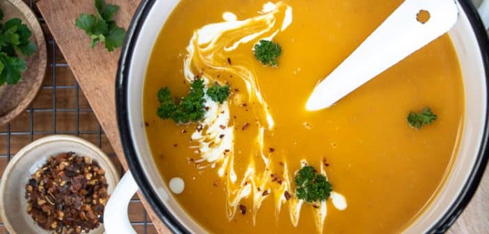 pompoensoep, recept, lekkerste pompoensoep, pompoensoep met kruiden, roosteren in de oven