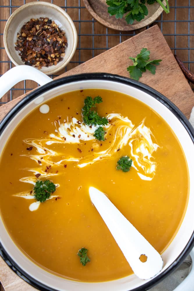 pompoensoep, recept, lekkerste pompoensoep, pompoensoep met kruiden, roosteren in de oven