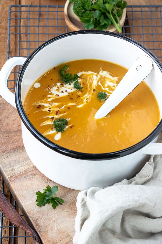 pompoensoep, recept, lekkerste pompoensoep, pompoensoep met kruiden, roosteren in de oven