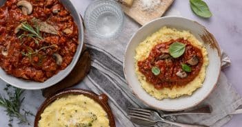 ragu di salsiccia, tomatensaus met verse worst, pastasaus met worst, Italiaanse saus met worst, pasta recept