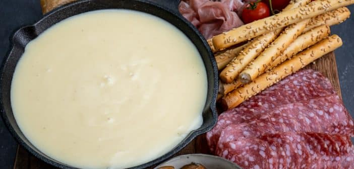 kaasfondue, kaasfondue maken, recept, allerlekkerste kaasfondue, welke kaas, welke dips, bijzondere kaasfondue, Italiaans recept