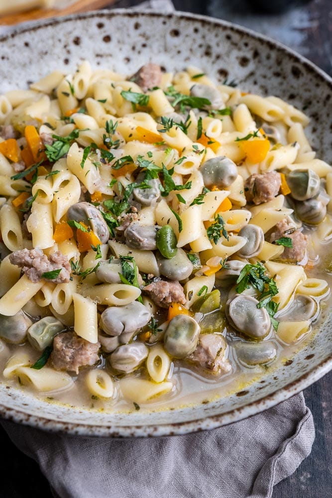 Italiaanse maaltijdsoep, gevulde maaltijdsoep recept, Italiaanse soep met pasta, Favo, bonensoep, pasta maaltijdsoep