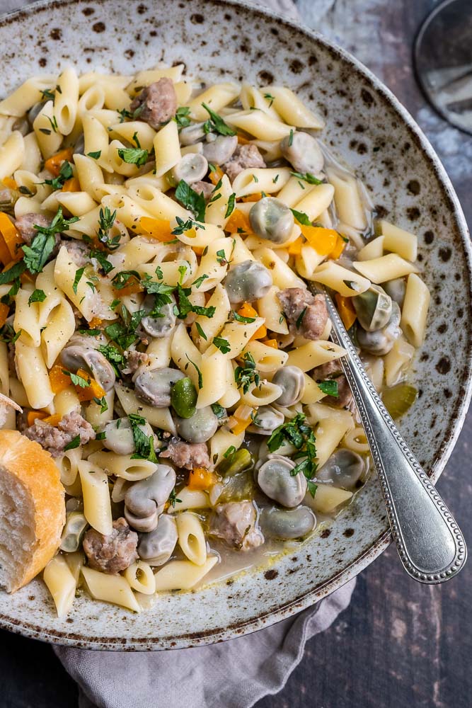 Italiaanse maaltijdsoep, gevulde maaltijdsoep recept, Italiaanse soep met pasta, Favo, bonensoep, pasta maaltijdsoep