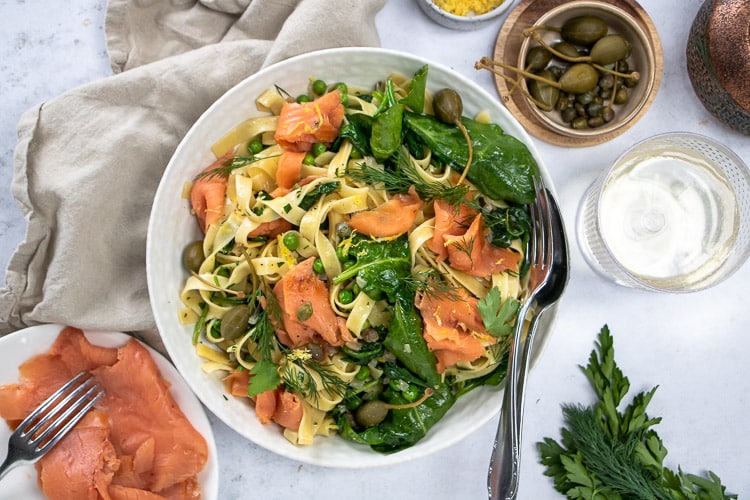 pasta met gerookte zalm, pasta met zalm, pasta recept zalm, wilde zalm, Alaska, pasta gerecht, vis,