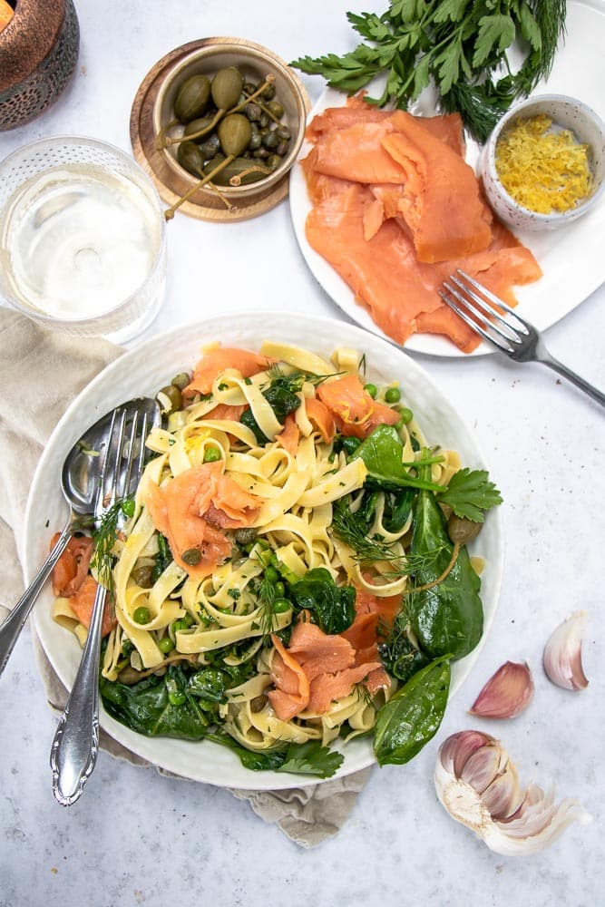 pasta met gerookte zalm, pasta met zalm, pasta recept zalm, wilde zalm, Alaska, pasta gerecht, vis,