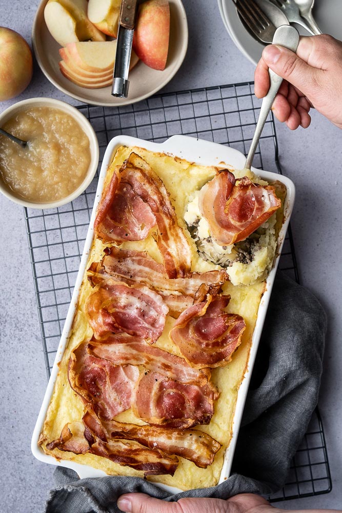 zuurkool ovenschotel met spek en appel, recept, ovenschotel met zuurkool, makkelijke ovenschotel, winter