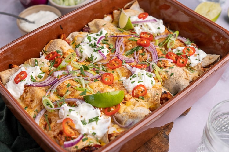 enchiladas met kip, wraps met kip uit de oven, enchilada's recept, Mexicaanse recepten, makkelijke maaltijden