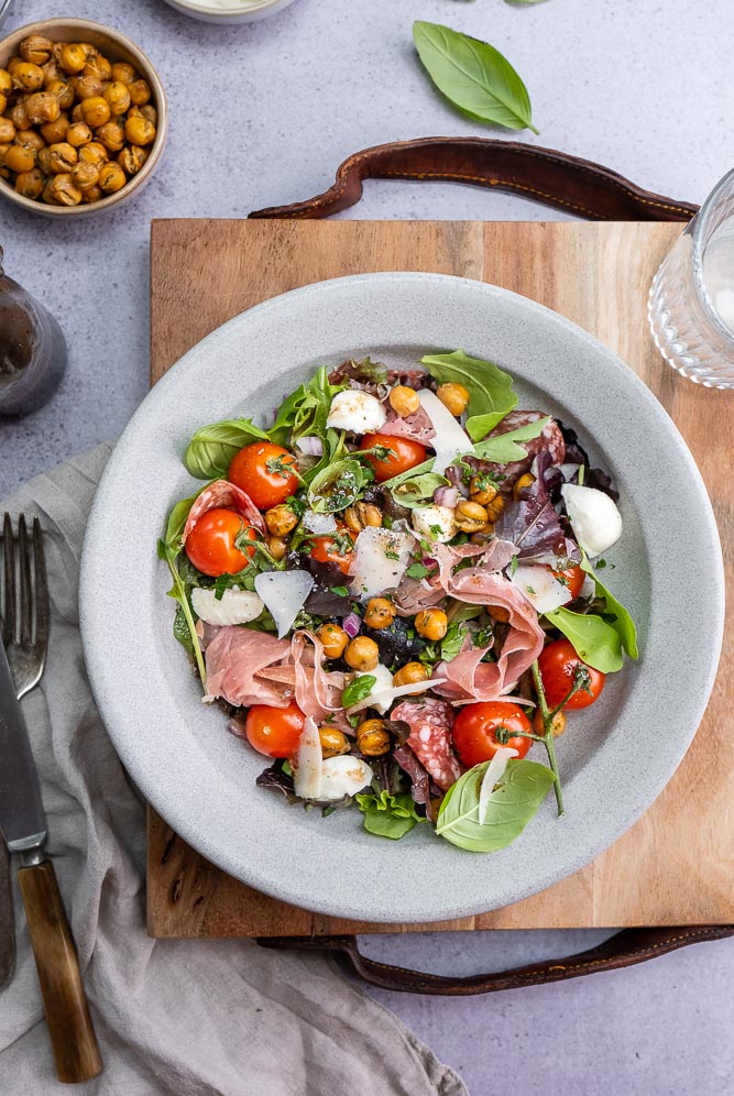 Italiaanse salade, klassieke Italiaanse sla, insalata mista, bijgerecht, groene Italiaanse salade, salade bij pasta, salade bij lasagne, salade bij Italiaans vlees