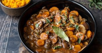 champignon stoofpot, champignon bourguignon , paddenstoelen stoofpotje, recept, vegetarische stoof