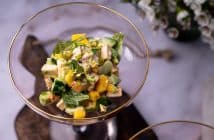 kipcocktail, kip cocktail, gerookte kip, gerookte kipfilet, mango, avocado, salade, voorgerecht, klassiek, kerst, pasen