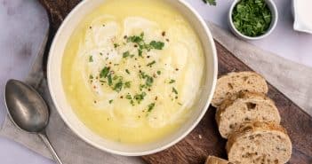 Aardappel prei soep aardappel prei soep, aardappelsoep met prei, aardappel preisoep, recept, gezond, budget, recept, vegetarische soep, soep van aardappel en prei