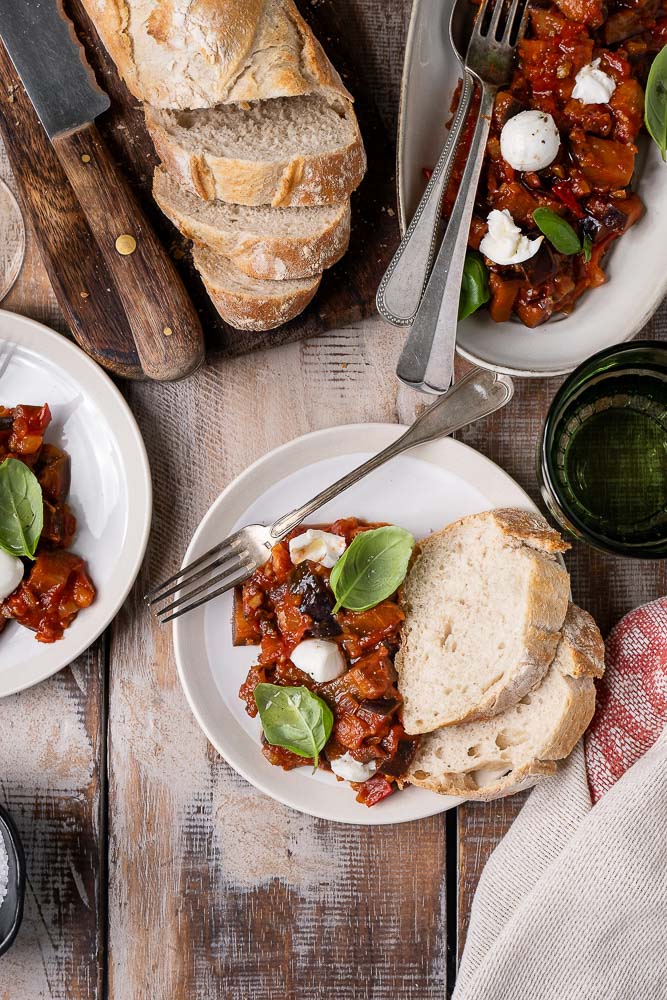 Caponata recept, Italiaanse aubergine stoofschotel, gestoofde aubergine, stoofgerecht aubergine, Siciliaanse caponata