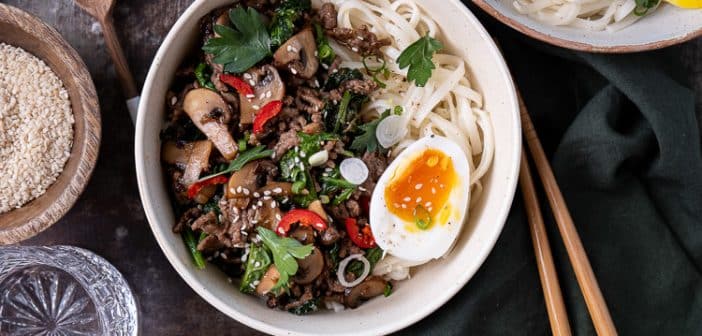 ramen noedels, ramen noodles, noedels recept, Japanse noedels, met gehakt en spinazie, platte noedels, recepten