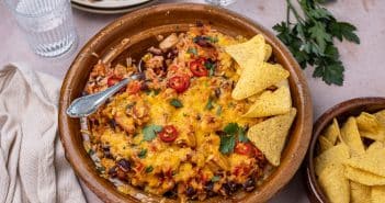 Mexicaanse ovenschotel met kip en rijst, ovenschotel recepten, Mexicaanse recepten, Mexicaanse rijstschotel, burrito's, fajita's, wraps, nacho ovenschotel