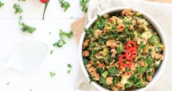 Oosterse boerenkool stamppot met kip Oosterse boerenkool stamppot, boerenkoolstamppot recept, pittige boerenkool, recept stamppot, kipgehakt