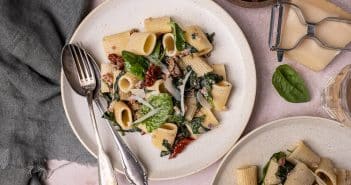 Pasta met spekjes en spinazie, pasta met roomkaas, pasta met champignons, pasta met Boursin, pasta recepten, makkelijke maaltijden