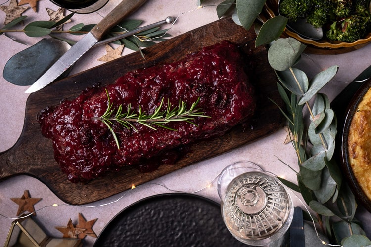 vegetarisch gehaktbrood, linzenbrood, hartig linzenbrood met kidneybonen, rode biet en kastanjechampignons, vegetarisch 'gehakt', lentil loaf, vegetable loaf, meatless meat loaf