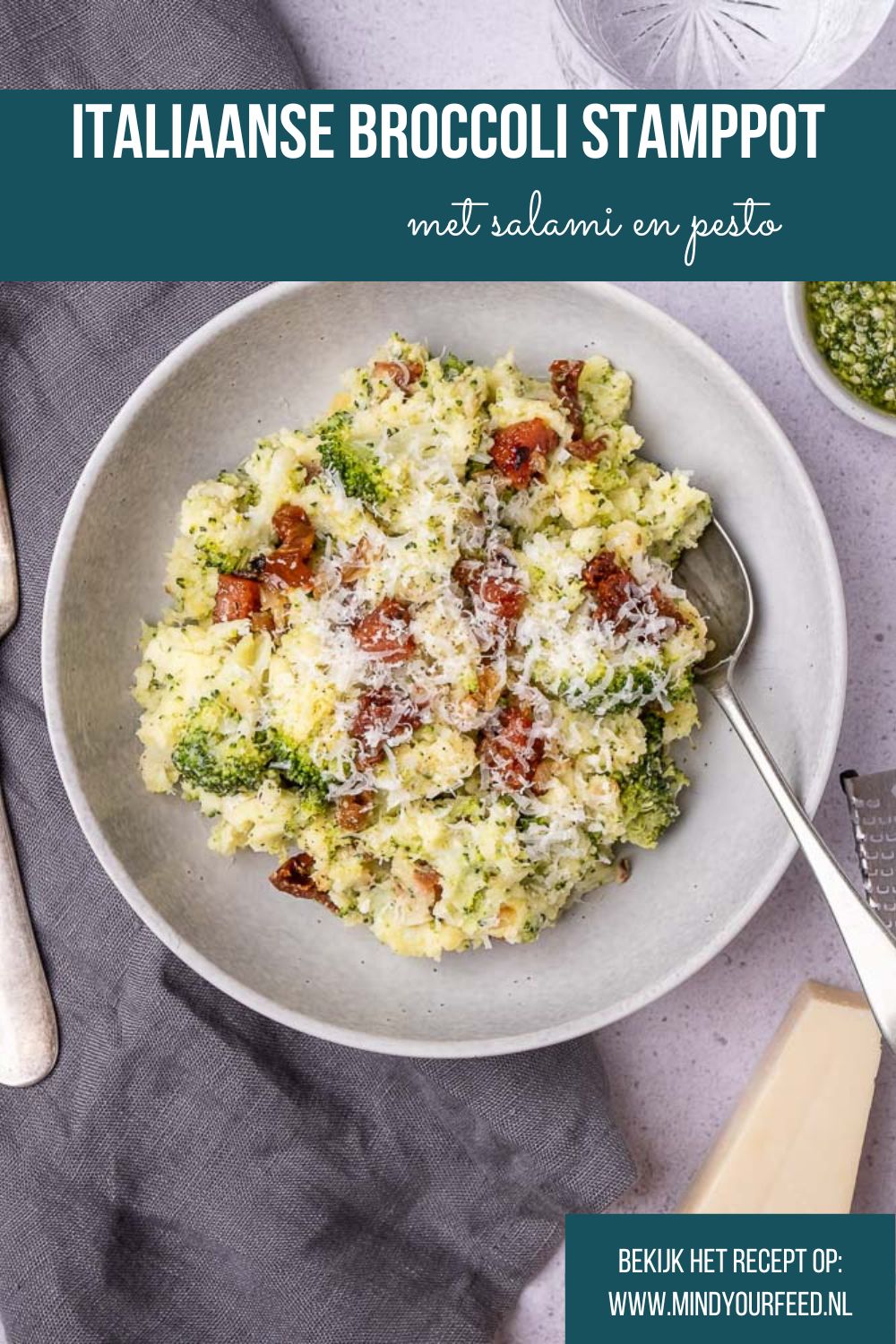 Italiaanse broccoli stamppot, Italiaanse broccolistamppot, stamppot met een twist, stampot, stamppot van broccoli, salami, zongedroogde tomaten, Parmezaanse kaas, recept, makkelijk, lekker en simpel