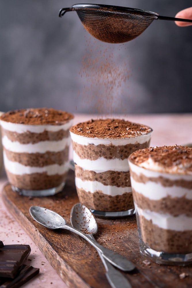 tiramisu overnight oats, ontbijt tiramisu met romige havermout, de smaken van koffie en cacao, dit tiramisu ontbijtje is een perfect begin van de dag!